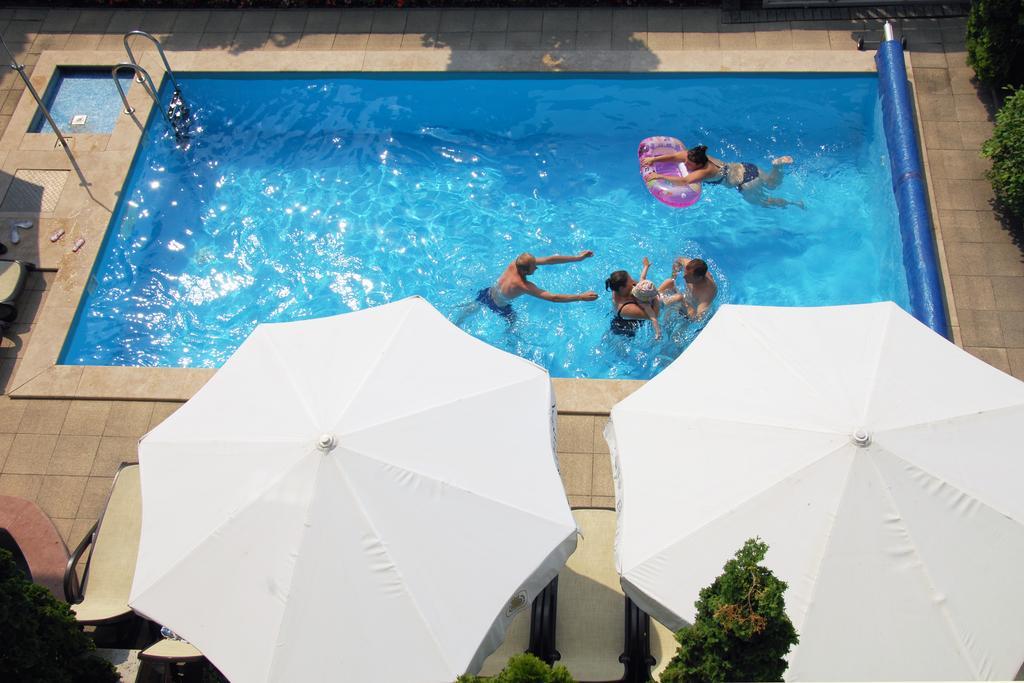 Hotel Diana Siofok Ngoại thất bức ảnh